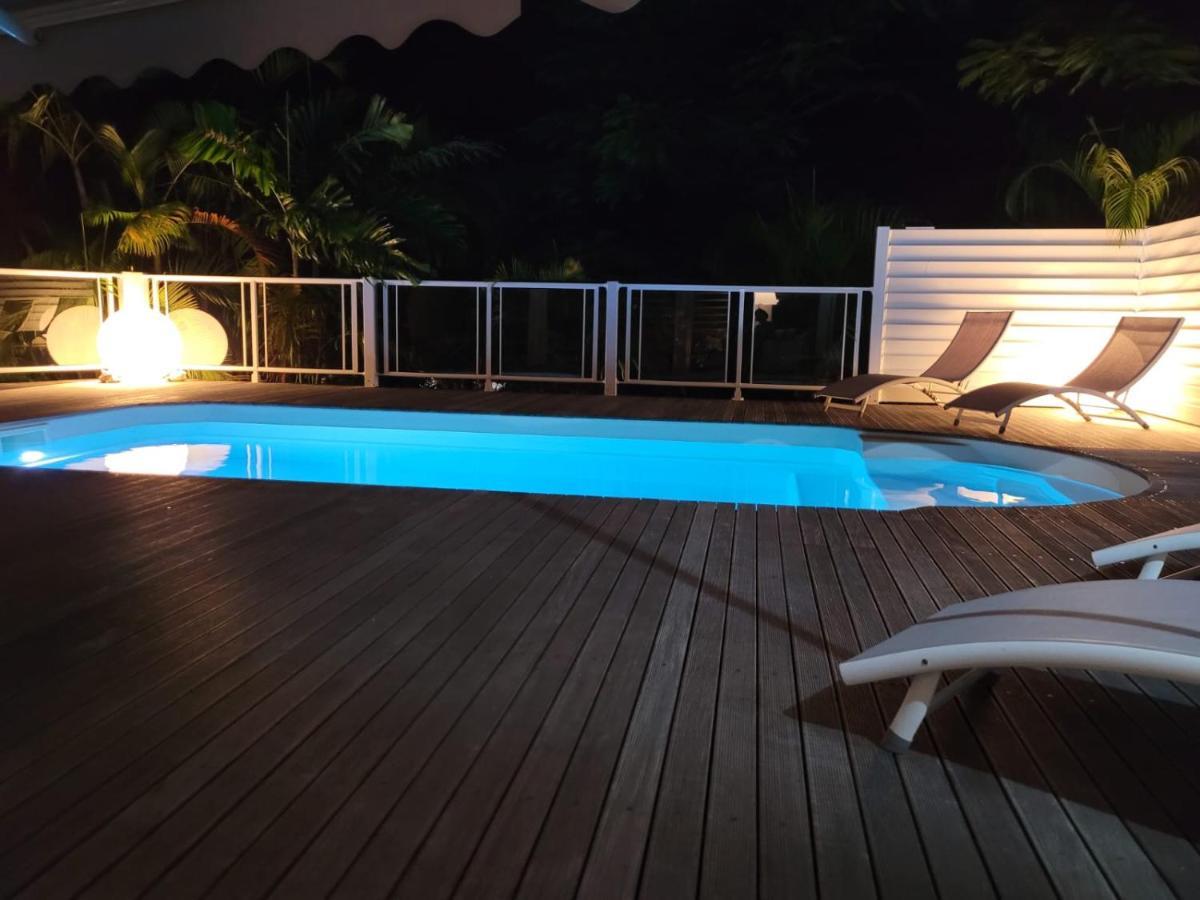 Villa Ste Marthe Avec Piscine, Grande Terrasse, Jardin Intime Et Citerne D'Eau Saint-Francois  Exterior photo