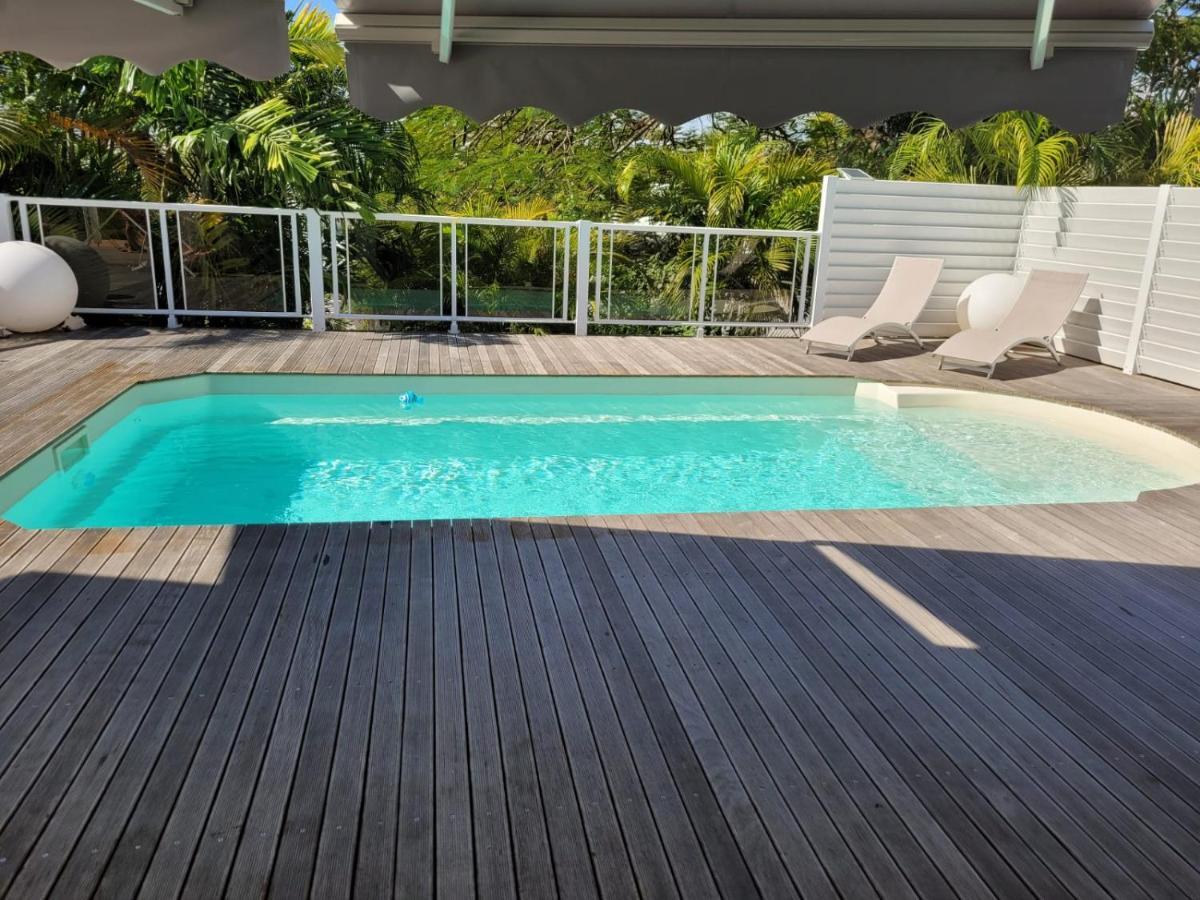 Villa Ste Marthe Avec Piscine, Grande Terrasse, Jardin Intime Et Citerne D'Eau Saint-Francois  Exterior photo