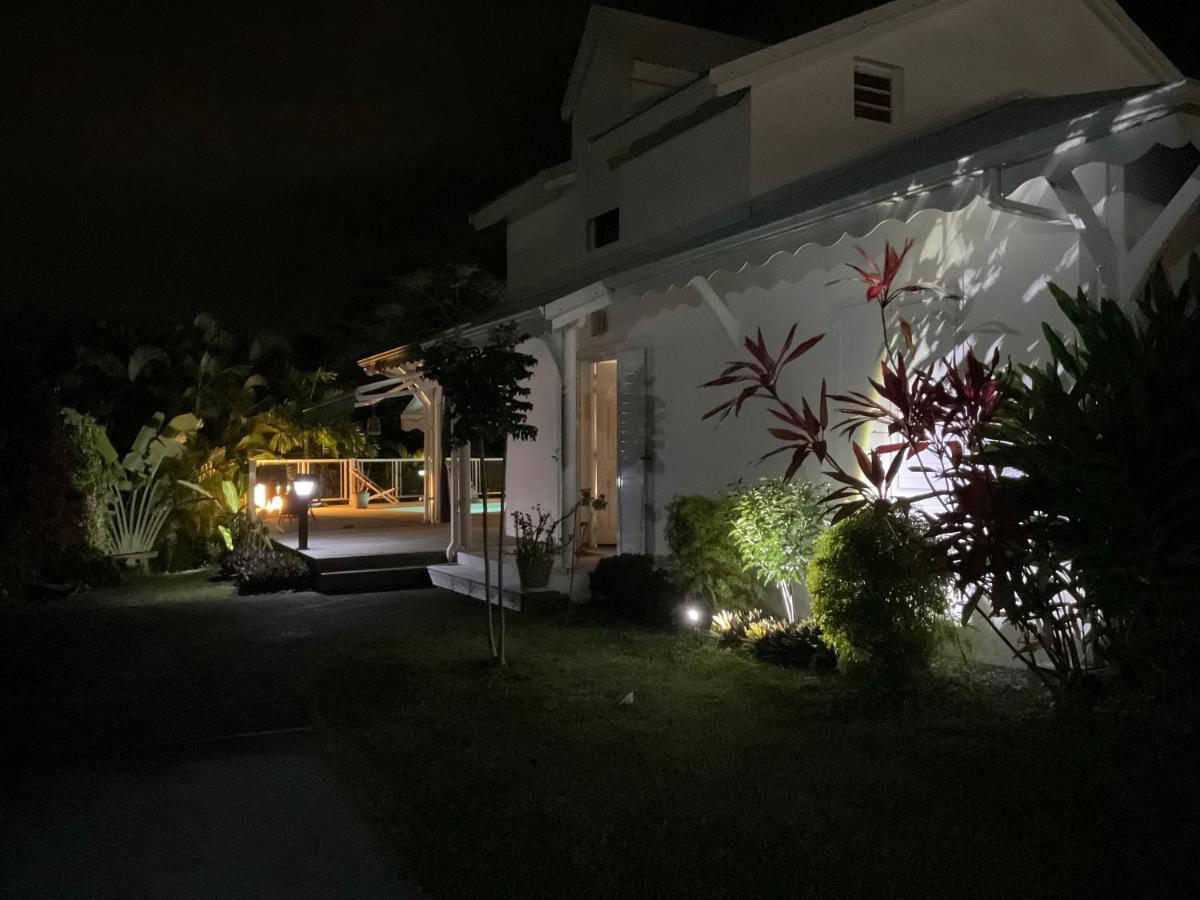 Villa Ste Marthe Avec Piscine, Grande Terrasse, Jardin Intime Et Citerne D'Eau Saint-Francois  Exterior photo